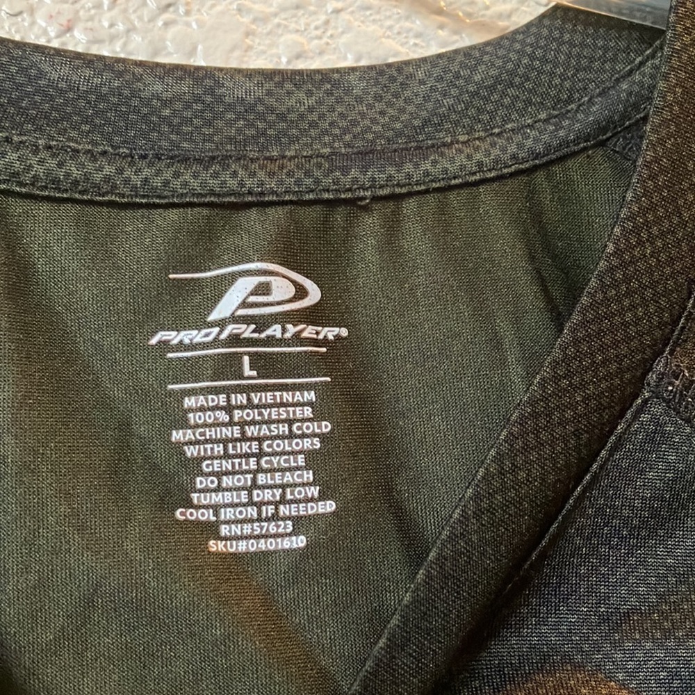 FINAL MARKDOWN Pro player pullover large - Picture 3 of 3